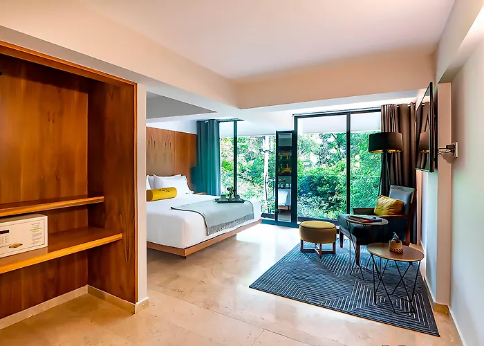 Luca Hotel 4*
