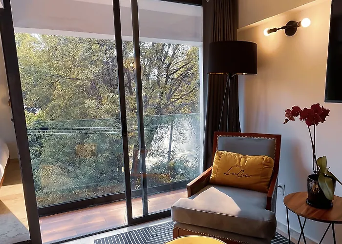 Luca Hotel